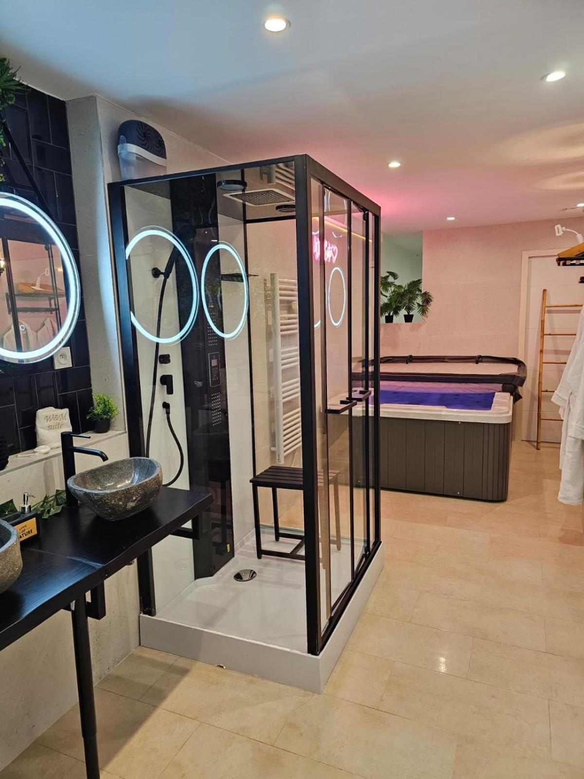 - W&m Apartment Clermont-l'Herault
