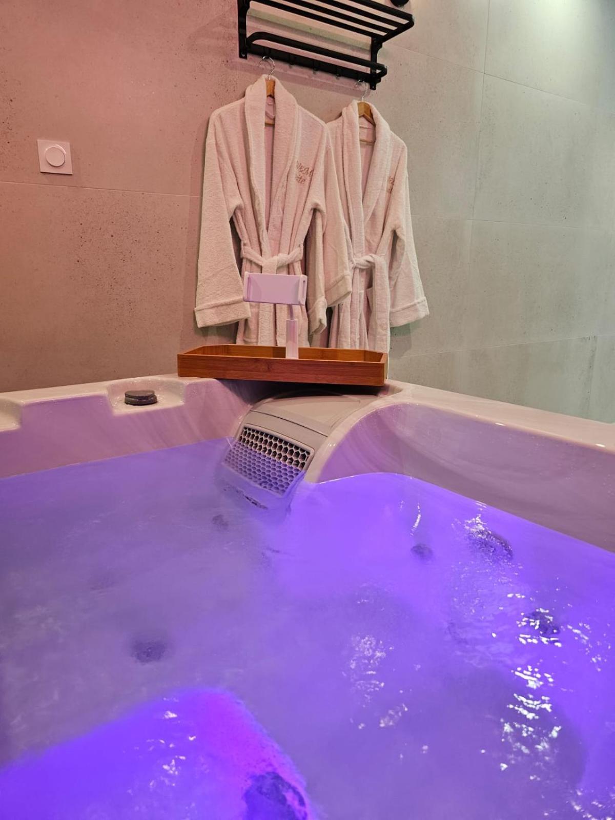 - W&m Clermont-l'Herault