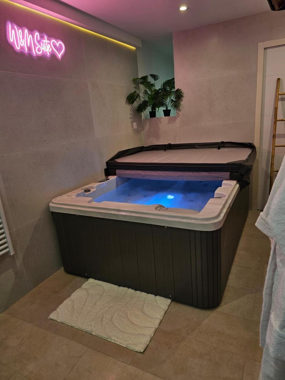 - W&m Apartment Clermont-l'Herault