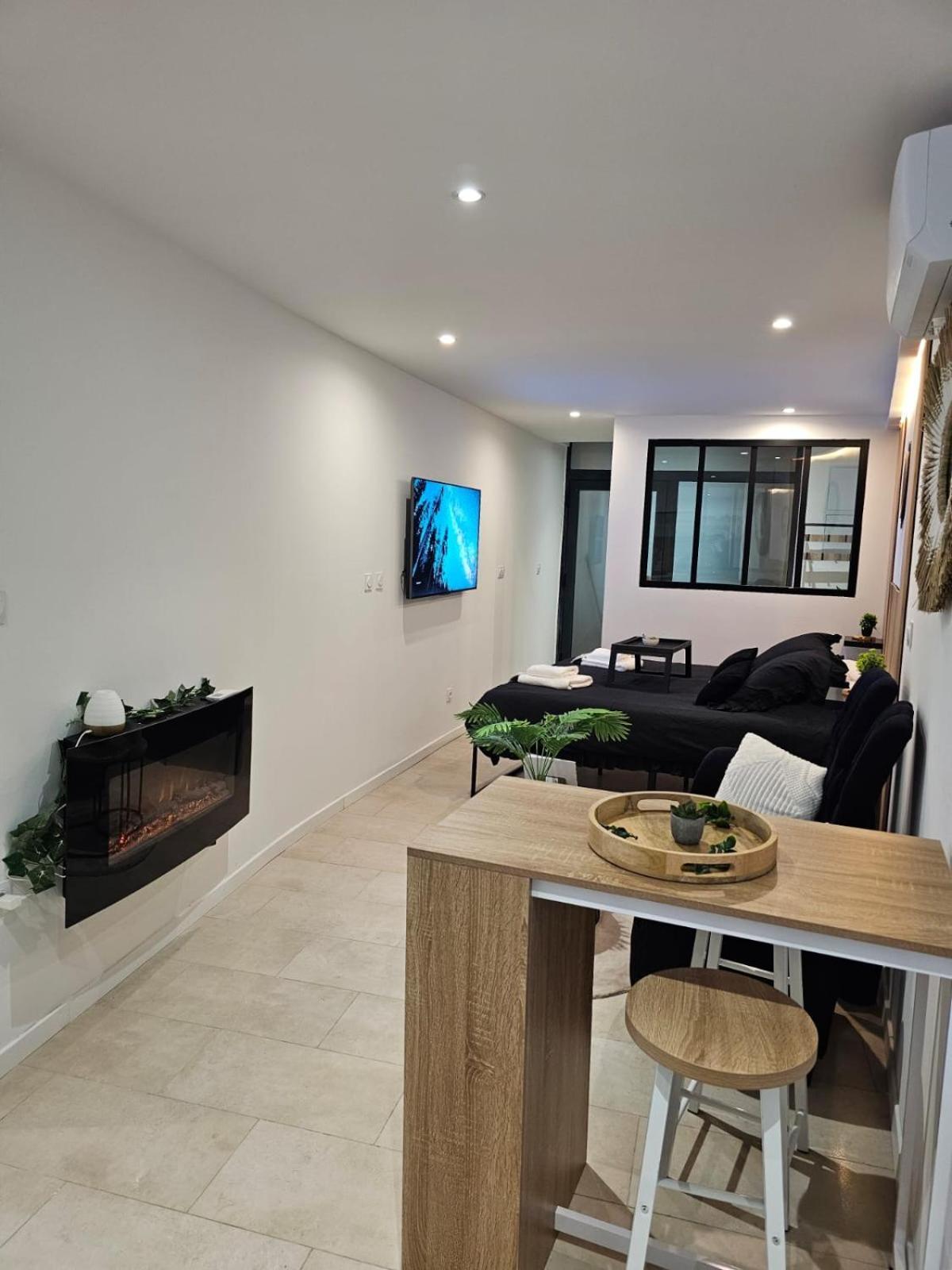Apartment - W&m *